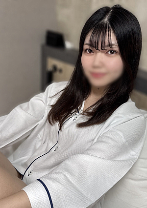 Her ass is bright red and white eyes [no] [cream] J's looking good, vomiting, and her ass is bright red as she spanked her ass. She peels white and makes her even more sloppy, and then she uses it as a tool, and then creampies *Bonus