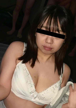 [JD/Facial Cumshot] Height 150cm G-cup Yuka-chan is completely uncut and receives 12 consecutive ejaculations in her face and mouth, and 100% cleaning blowjob
