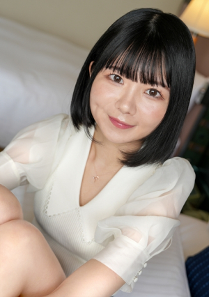 Such a pure-looking girl is a short-haired beauty who loves big and hard cocks, and Miyuri's heart is so excited that she is being attacked [First shoot] AV application trial shoot online 2442