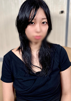 She has a plain face but a sexy body [None] [Creampie] A plain-faced woman with a teacher's license has a sexy body and is actually a masochist who loves sex, so she turns her into a masturbator and treats her sexual desires *Bonus included