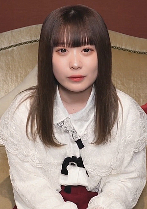 [Legendary] Aya-chan's hard and stiff uncle's cock is sticky, and a huge amount of ejaculation is done in her calm and perfect-looking pink pussy.