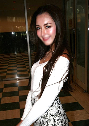 Uncensored Otemachi Trading Company Beautiful Office Girl❤ Beautiful legs style that rivals the model She is confused but is overwhelmed by the raw penis...The raw penis reaches deep inside and repeats the climax with thick semen creampie in the pussy