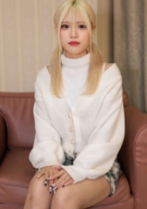 [No] The twin-tailed girl with flashy hair has become even more blonde and even more cute. The way she trembles and reaches her body over and over again is the best! Gokkun, facial cumshot, creampie *Bonus High resolution