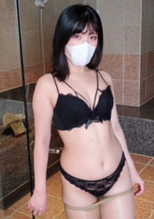 [Complete amateur] The cock of an old man who hasn't seen it in a long time is too big, and the pussy of a cute 26-year-old office lady who comes home from work is really gasping for a violent piston.It's very delicious.I can play with it a lot.