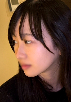 A super cute and neat idol girl, although nervous, her sensitivity increases and she impregnates her unprocessed pussy and has creampie sex