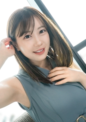 [Howling Transparency] Having sex for the first time in a long time, her smooth and firm skin shakes, and the unbelievable moans and hip movements from her quiet and neat girlfriend make me ejaculate immediately. [First shot] AV application online AV experience shooting 2471