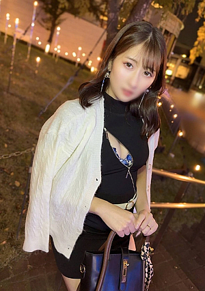 [Dirty Wife] A 28-year-old full-time housewife who is officially approved by her husband for allowing creampie ⇒ I continuously ejaculated thick sperm into the pale pink, extremely beautiful pussy of a lewd wife who loves raw sex.