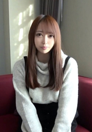 An 18-year-old aspiring idol gets a deep throat from a beautiful woman, and is thrust so hard that she can't stop begging for raw insertion, and ends up having convulsions and creampies.