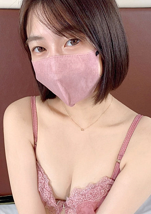 [Individual shooting] Hyperventilating, the natural beauty who does yoga while convulsing her belly and hips while enjoying the afterglow of climax is too erotic