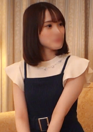 [Individual shooting] C-cup fair-skinned slender beauty JD/First raw sex & creampie sex after being seduced by a senior member of the circle [*Limited quantity]