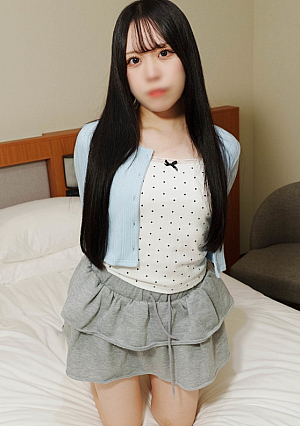 First time limited sale until today. Fair-skinned, long-legged, slender, beautiful butt. I picked up a cheeky-looking Galba store clerk and had raw sex with her. At the end, I became a submissive pussy and accepted two consecutive creampies.