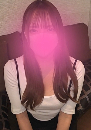 Mio, a beautiful slut who keeps attacking with dirty talk in a gentle tone and keeps stirring up the feeling of ejaculation from beginning to end, "If I don't come inside, I'm going to moan, so I finished with a creampie.''