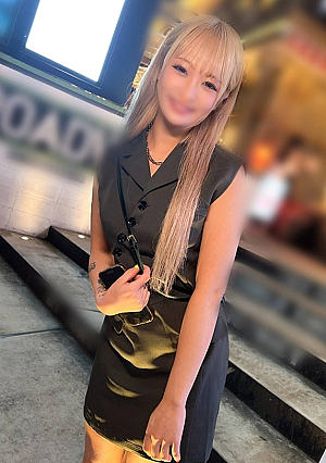 [Shinjuku Kosatsu] Raw mating with a blonde gal with an obscene pussy with voluptuous hair ⇒ Continuous squirting from the slit and massive creampie ReN Super high quality on a first-come, first-served basis