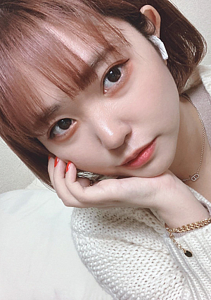 Limited quantity Bonus video with review rice description Exclusive sale First appearance Complete appearance D cup active college student who was a younger sister in a certain work she who has a cute and assertive face was actually de M During the beginning of my life