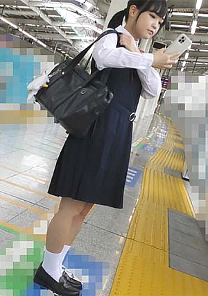 W privilege Train Chikan Estimated 130cm villainy image of inserting a thick Ivovibe into J who is not good at the crime class Spobra cotton bread robbed and devils unauthorized insertion