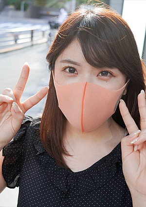Personal shooting Gravure girl and Saddle appearing in the weekly manga magazine Caution for withdrawal