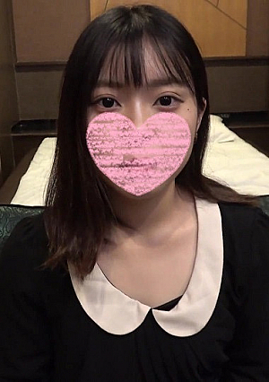 A large amount of sperm is released to the narrow genitals of a beautiful girl who has little experience to the hotel with a maid who is too cute