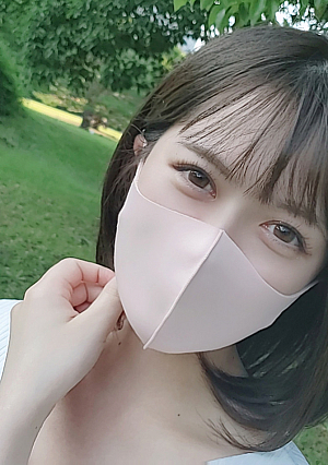Limited number Uncensored Outdoor obscenity in the garden of the receptionist of the beauty clinic Bring it to a closed room and cum inside an elegant body wrapped in beautiful skin