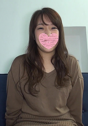 Emi-chan who works at a fast food restaurant reappears An ordinary girl who reunited for the first time in a long time challenges 3P for the first time