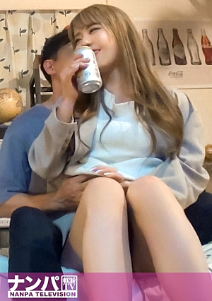 In the sex room of a seasoned pick-up artist, secretly filmed for sex 253 I brought a blonde white gal and went straight to bed as soon as I got home, and we were both excited to the max by the charm of her transparent white slender body and the piston with her wrists tied. [Uncensored L**ked]