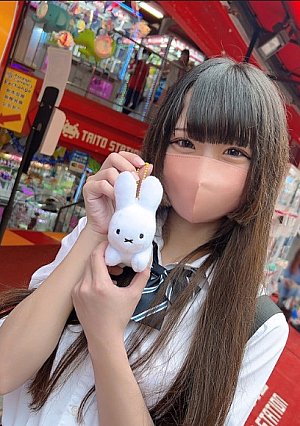 Limited number of first shots Uncensored Too cute girl with a young face with an idol face Distorted face with joy and panting with a pretty voice while disturbing uniforms