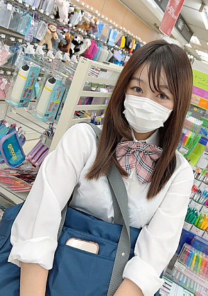 Limited number of first shots Uncensored A female student who is practicing hard for the choir club competition is called on the way home from club activities and ejaculated in the vagina without rubber