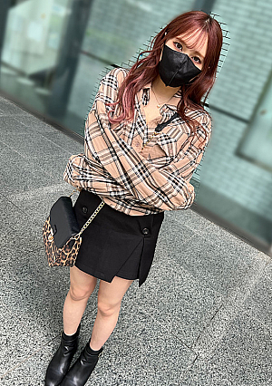 Limited Quantity Appearance Cute Porhuber A-chan 21 years old removes the mask for the first time in public raw sex creampie x 2