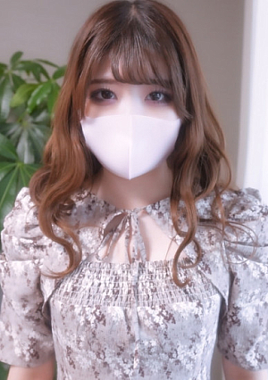 18 years old 1st year nursing school part-time job is a maid at a maid cafe