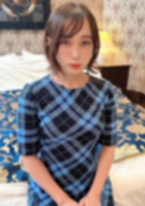 A beer saleswoman who is too beautiful.