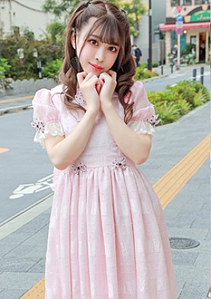 [Land mine girl / mass production type] Cuteness MAX (20 years old) Con cafe clerk / land mine type female college student (20 years old) Oni Kawa recommended men and Purabe hanging out POV creampie Individual shooting [handling strict prohibition]