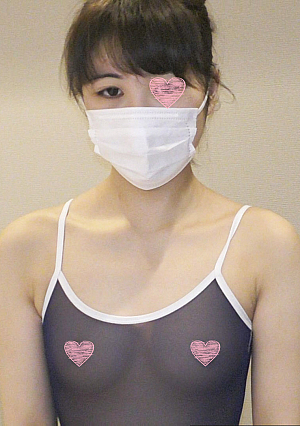 Complete first shot Uniform raw squirrel Too ordinary 18-year-old Nana reappears Man juice guchuguchu There is a transparent swimsuit change With no mask facial cumshot bonus video