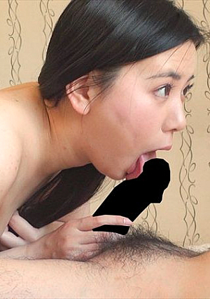 Tricking Miss Deli of a married woman specialty store opens her crotch when she flickers with a big dick and pocket money