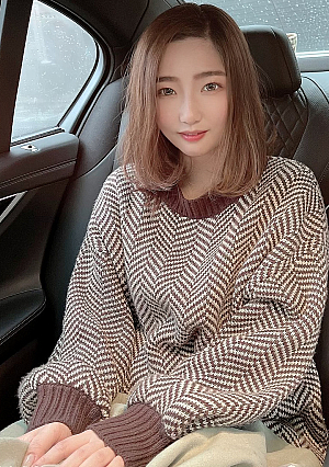 A beautiful young wife who spouts squirting and an affair in the car Sperm that is entwined with the tongue is put out and the inside of the car is covered with tide with the tide that scatters just by touching the gokkun clitoris