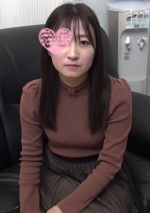 Black-haired beautiful girl who does not need explanation Unauthorized vaginal cum shot on a transparent fair-skinned slender body