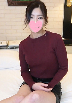 There is one extra video Uncensored Slender beauty with a boyfriends older sister Creampie training to a pussy on the verge of fainting violently by making a thin waist squeeze with electric massage machine and dildo blame