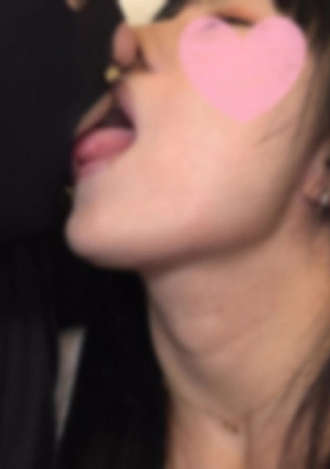 First shot Complete appearance Neat and clean black hair G cup married woman Nasty temperament and glamorous body that does not match the appearance Creampie appeal of lewd bare mature woman Personal shooting