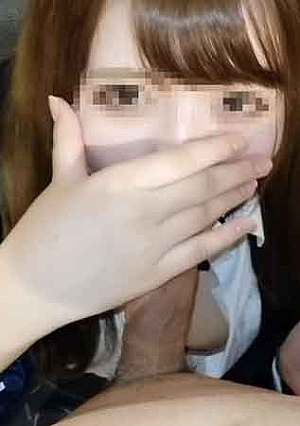 Prefectural Commercial Department Fair-skinned busty girl pants are raw with the intention of selling