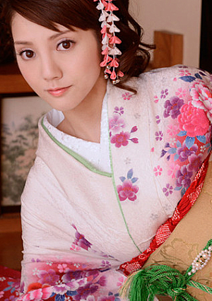 New Year's Resolution Calligraphy in Sexy Kimono - Rei Mizuna