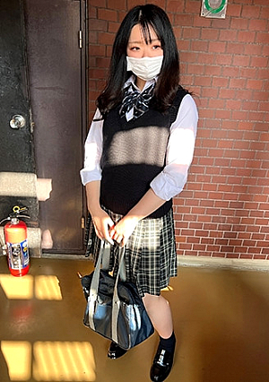 Appearance [Personal shooting] Unauthorized delivery of Gonzo video at home with a beautiful girl in uniform like an honor student_Bukkake-Creampie_Recording convulsive climax Possession does not question responsibility