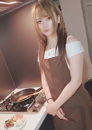 Appearance A single mother who manages a restaurant and cums on her way home from business negotiations Sex hidden by her c**ld at home at a later date