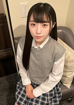 As a result of hitting the fragile beautiful girl Mirai-chan with her neck ekiben vaginal cum shot and sexual desire of an adult sperm drips from a small dick