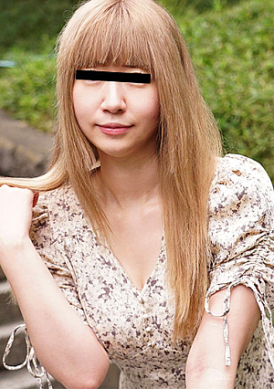 An amateur girl who loves sex too much and decided to appear in porn for stimulation