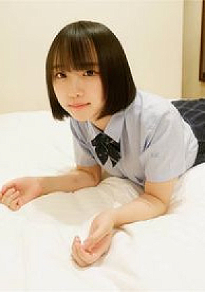 28 Overwhelmingly the most popular A series of three-part sets in which J with plump skin and beautiful breasts that I met on SNS was crazy is limited quantity