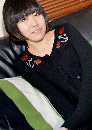Yumi Yamamura 26 years old