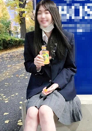 Born in 2004 Honor student-like long black hair