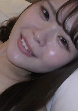 Appearance A female college student with a beautiful pink pussy who doesnt know what she likes