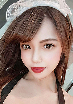 I found a half-class S-class beauty on a dating site and had sex with her in a maid costume and seeding press