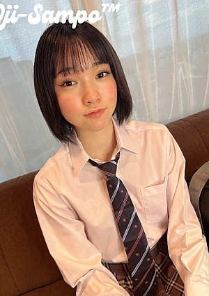 Ojisanpo Short Special I Asked Black-Haired Legal J-kei Mariko To Suddenly Get A Blowjob Without A 30-Minute Long Blowjob Special With 4K Video Benefits