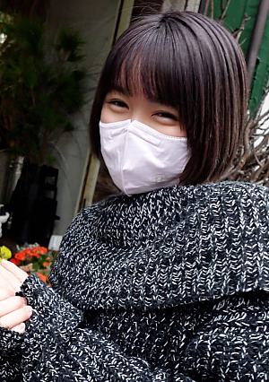 Good and cute present Shotka female college student hides his identity to a middle-aged man who likes it as much as you want