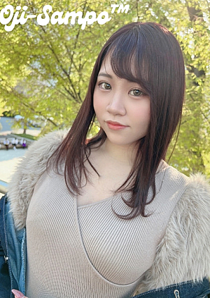 Main story appearance Uncensored P-life convenience store clerk Misuzu-chans big tits are rubbed and creamed while taking selfies Review triple benefits included